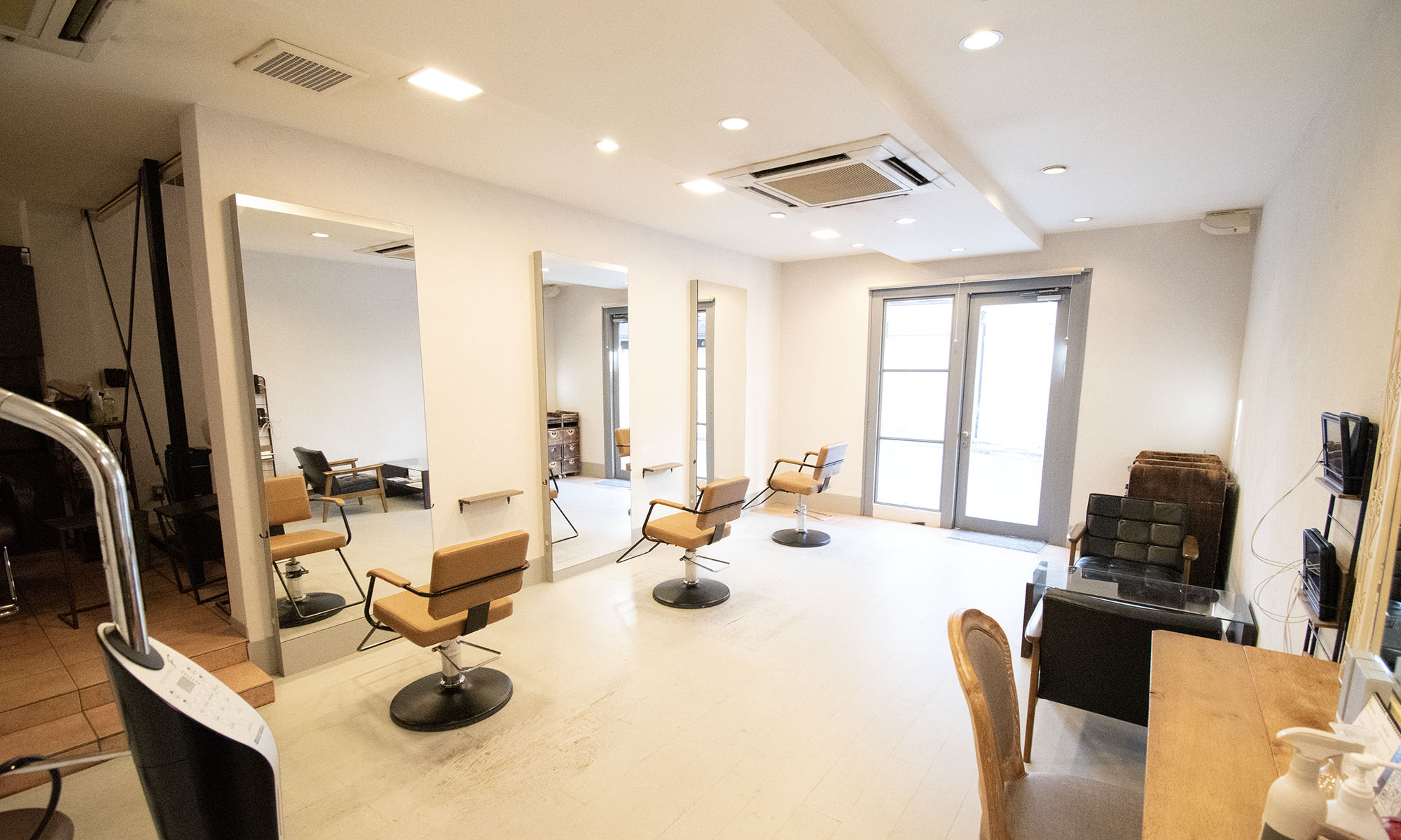 clinica店の店内01